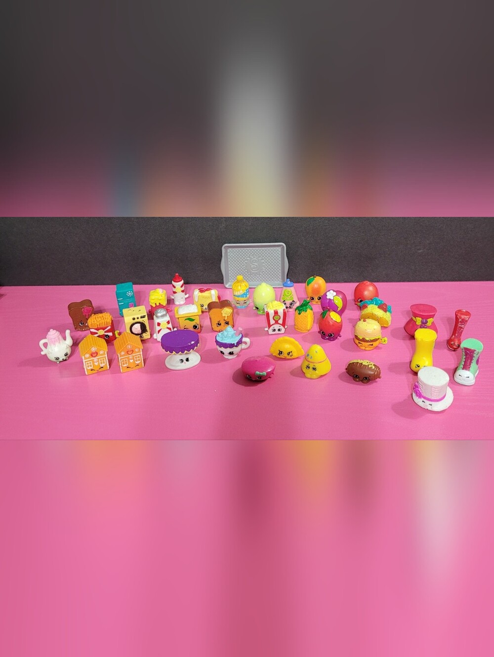 Bundle Moose Toys Shopkins Miniature Figures. Set Of 35.  (0992)